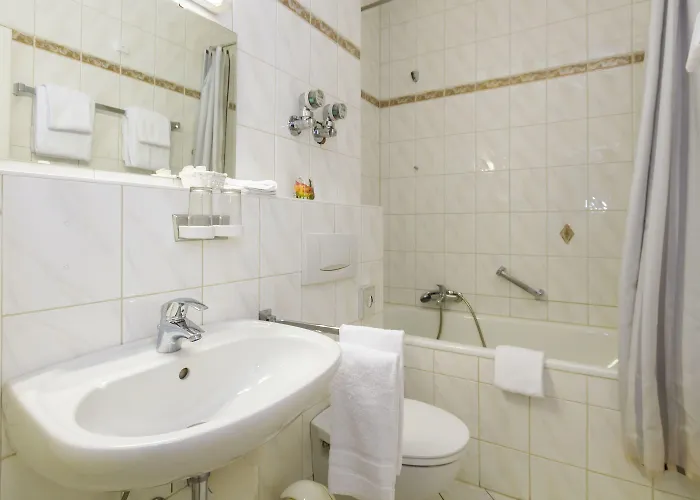 Baynunah Drachenfels 3*