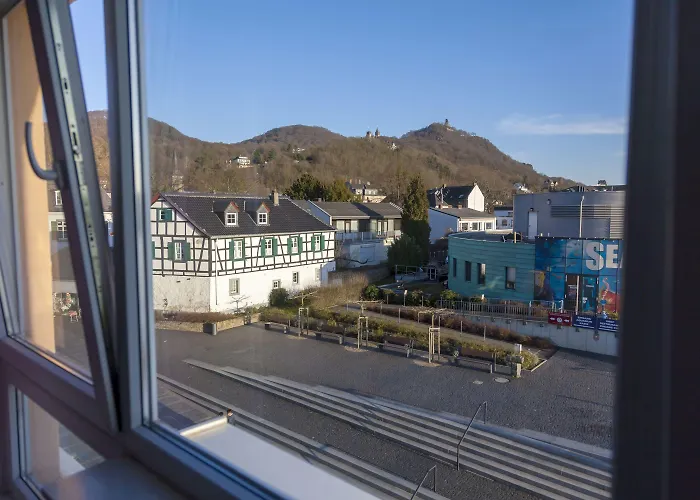 Baynunah Drachenfels Koenigswinter