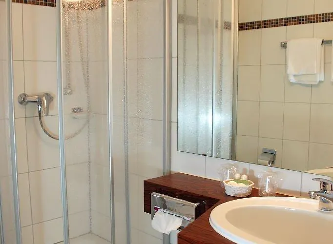 Hotel Baynunah Drachenfels 3*